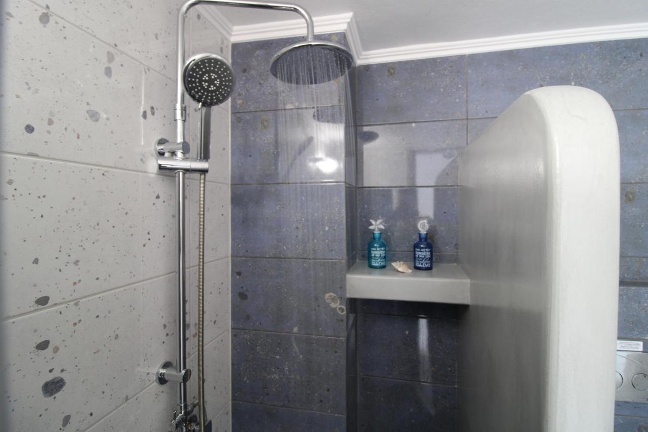 Plaka Philoxenia Apartments Bagian luar foto