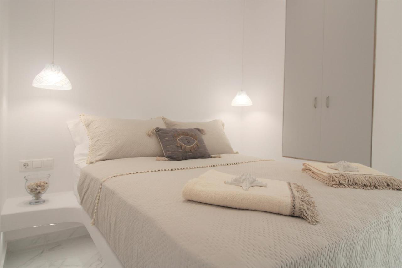 Plaka Philoxenia Apartments Bagian luar foto