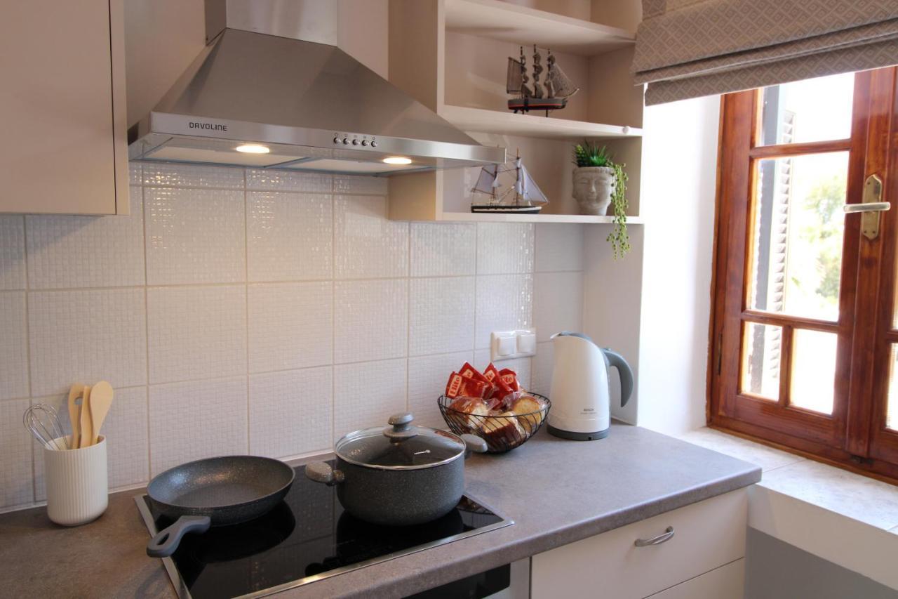 Plaka Philoxenia Apartments Bagian luar foto