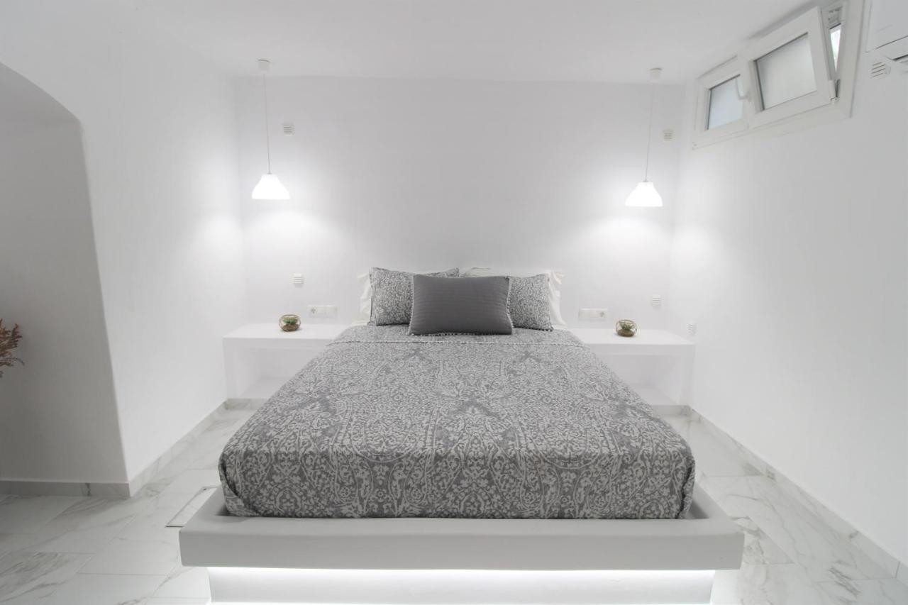 Plaka Philoxenia Apartments Bagian luar foto